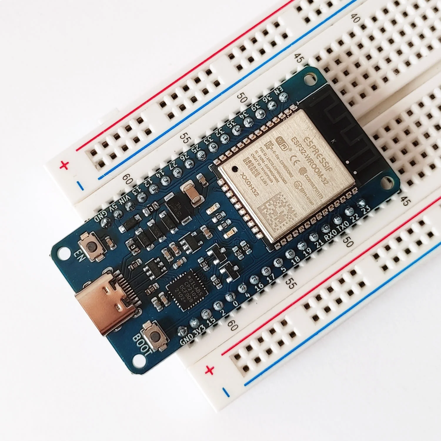 GPIO sur ESP32 — bouton, LED et joystick