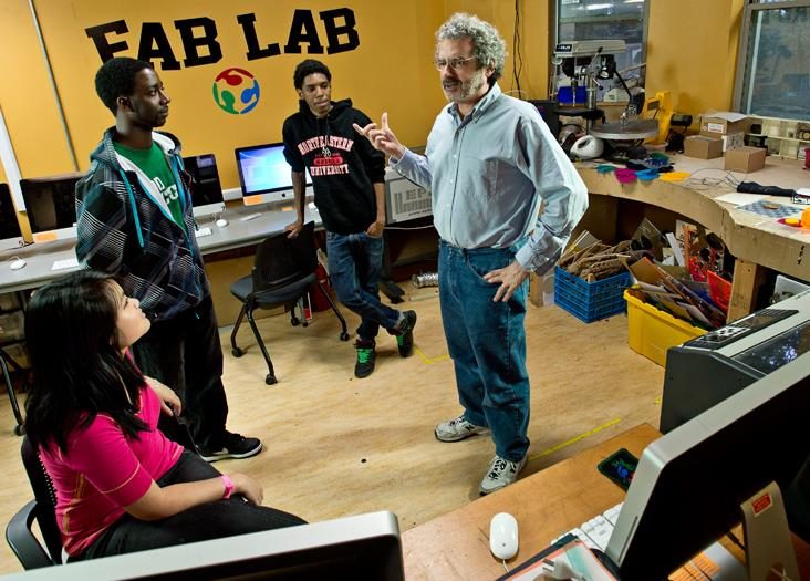 Échange dans un FabLab